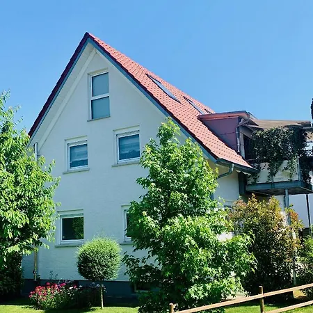 Seemomente Nahe Friedrichshafen & Messe & Flughafen 3-Zimmer-Apartment Mit Balkon, Parkplatz Meckenbeuren