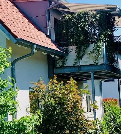 Seemomente Nahe Friedrichshafen & Messe & Flughafen 3-Zimmer-Apartment Mit Balkon, Parkplatz Apartment