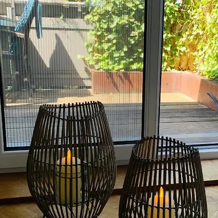 Seemomente Nahe Friedrichshafen & Messe & Flughafen 3-zimmer-apartment Mit Balkon, Parkplatz Meckenbeuren