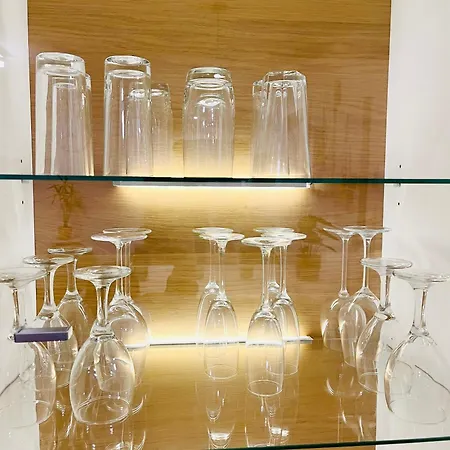 Seemomente Nahe Friedrichshafen & Messe & Flughafen 3-zimmer-apartment Mit Balkon, Parkplatz *