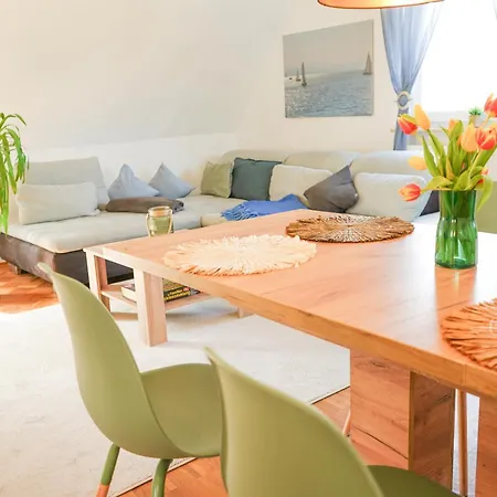 Seemomente Premium Bodensee Familienfreundlich 3 Balkon Messe Spieleland Meckenbeuren